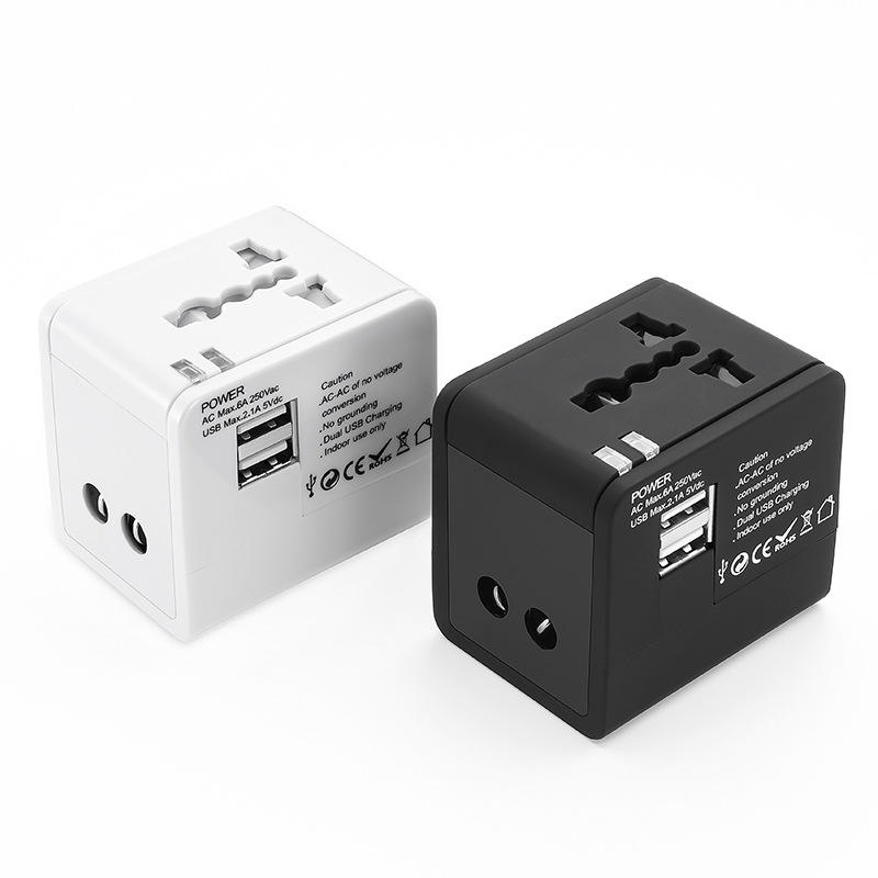 Қос USB порттары бар әмбебап саяхат адаптері